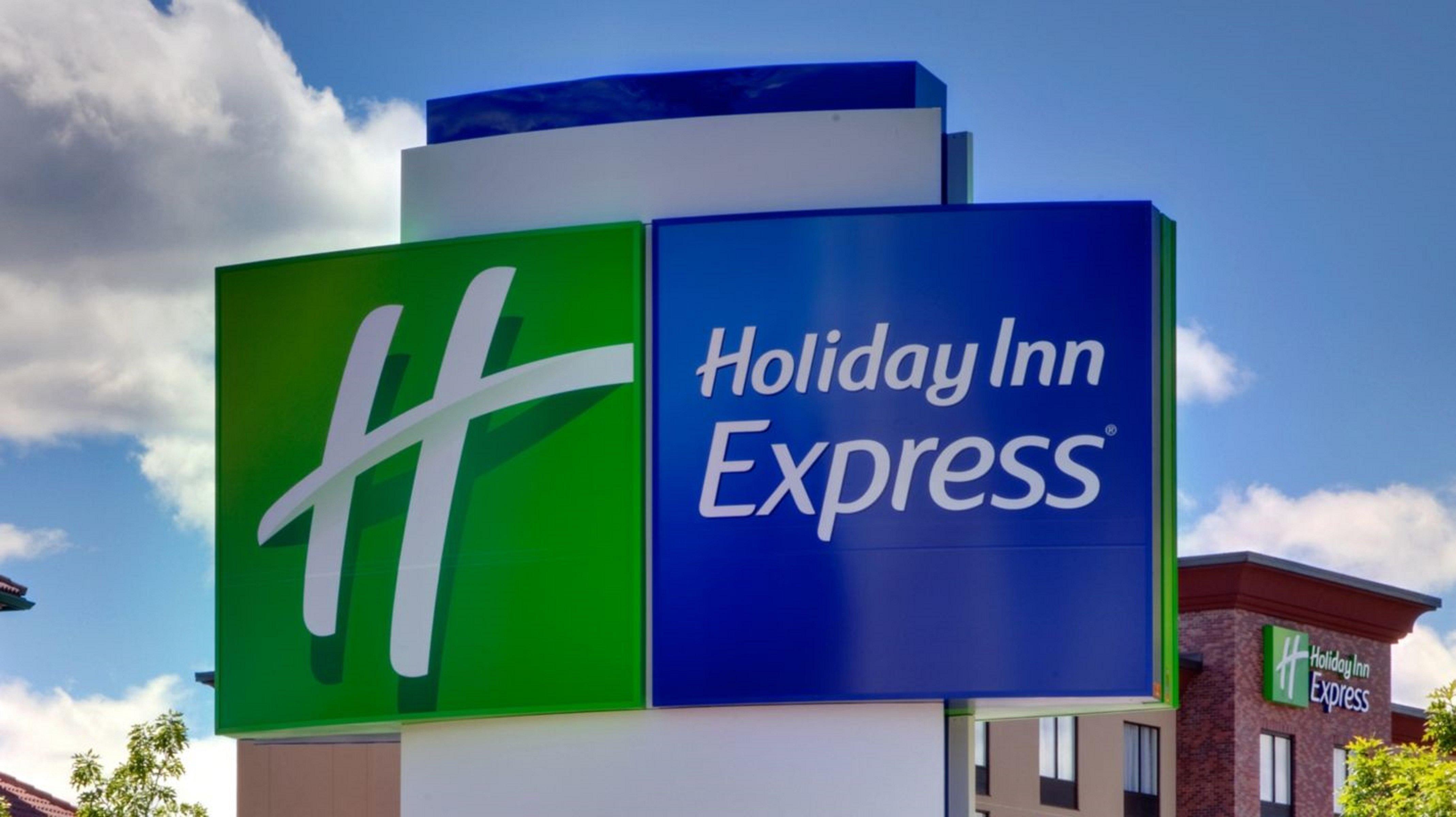Holiday Inn Express & Suites Ft Myers Beach-Sanibel Gateway By Ihg Fort Myers Beach Exterior foto