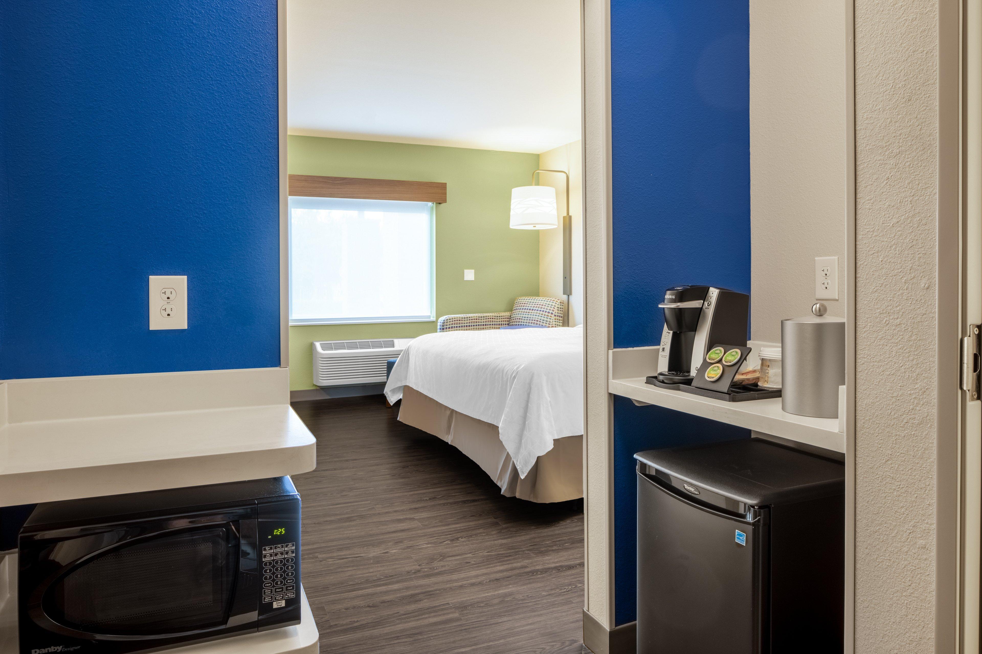 Holiday Inn Express & Suites Ft Myers Beach-Sanibel Gateway By Ihg Fort Myers Beach Exterior foto